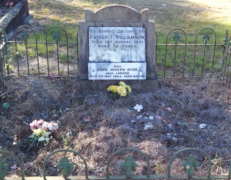 Grave Esther Williamson (nee McClure)